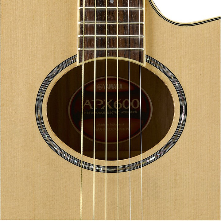 Yamaha APX600 Acoustic-Electric Guitar